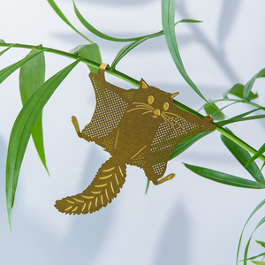 flying squirrel plant decoration